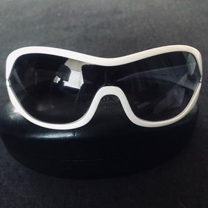 Vintage Prada SPR12G sunglasses